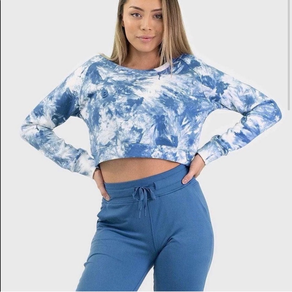 Balance Athletica essence crew—small tie dye blue